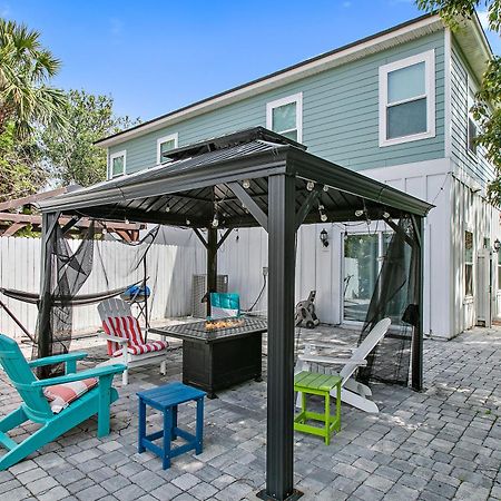 Few Steps To Ocean-4 Beach Cruisers & Free Parking & Private Backyard Jacksonville Beach Ngoại thất bức ảnh