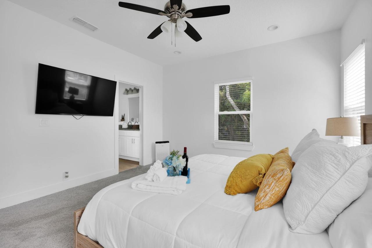 Few Steps To Ocean-4 Beach Cruisers & Free Parking & Private Backyard Jacksonville Beach Ngoại thất bức ảnh