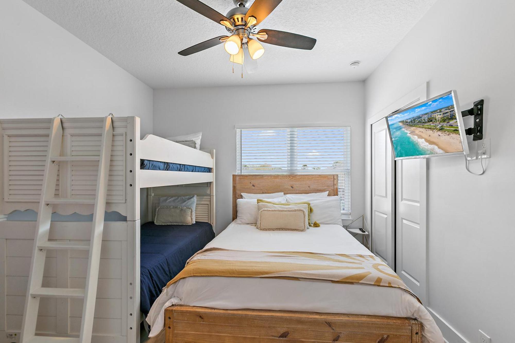 Few Steps To Ocean-4 Beach Cruisers & Free Parking & Private Backyard Jacksonville Beach Ngoại thất bức ảnh