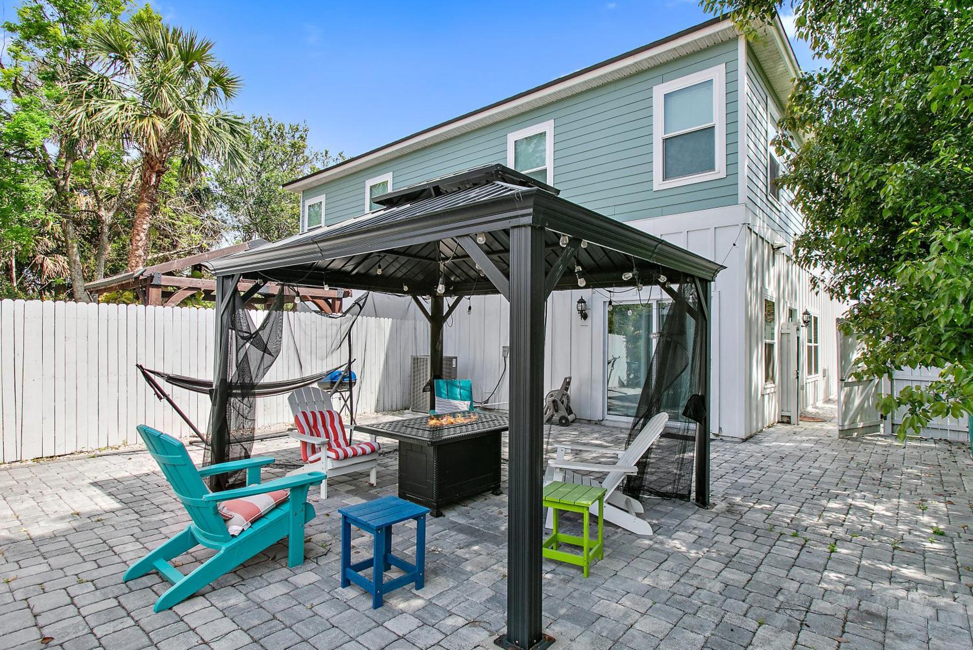 Few Steps To Ocean-4 Beach Cruisers & Free Parking & Private Backyard Jacksonville Beach Ngoại thất bức ảnh